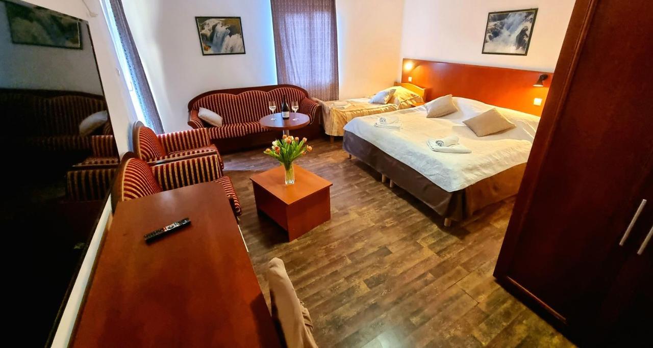 Visovac Rooms And Breakfast Skradin Luaran gambar