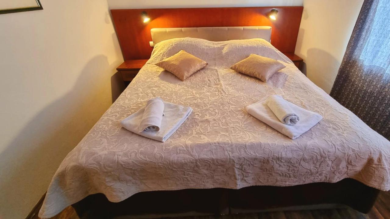 Visovac Rooms And Breakfast Skradin Luaran gambar