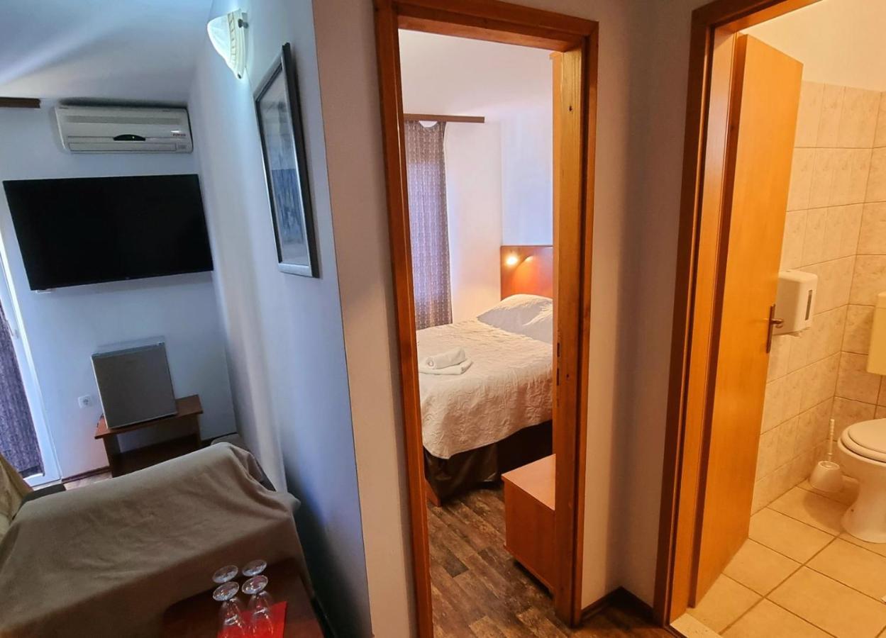 Visovac Rooms And Breakfast Skradin Luaran gambar